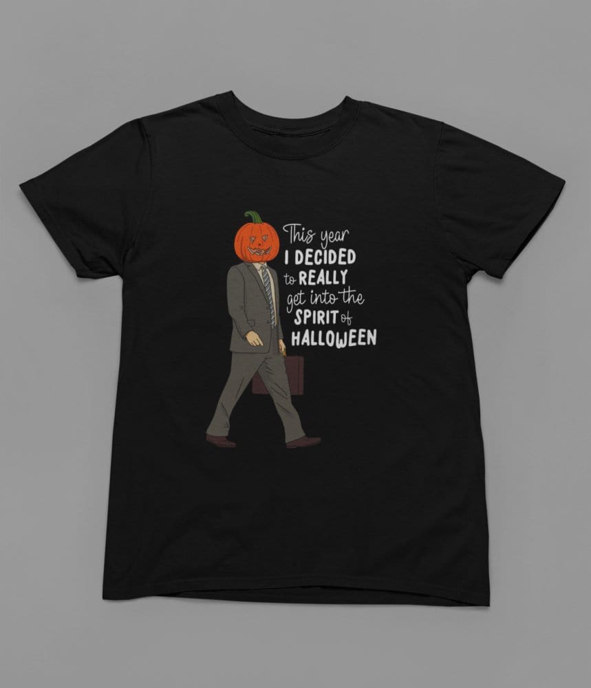 Black t-shirt with Dwight Shrute Halloween Pumpkin The Office /Sweatshirt front view