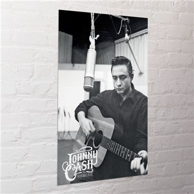 Framed Johnny Cash Man in Black Studio Photo maxi poster
