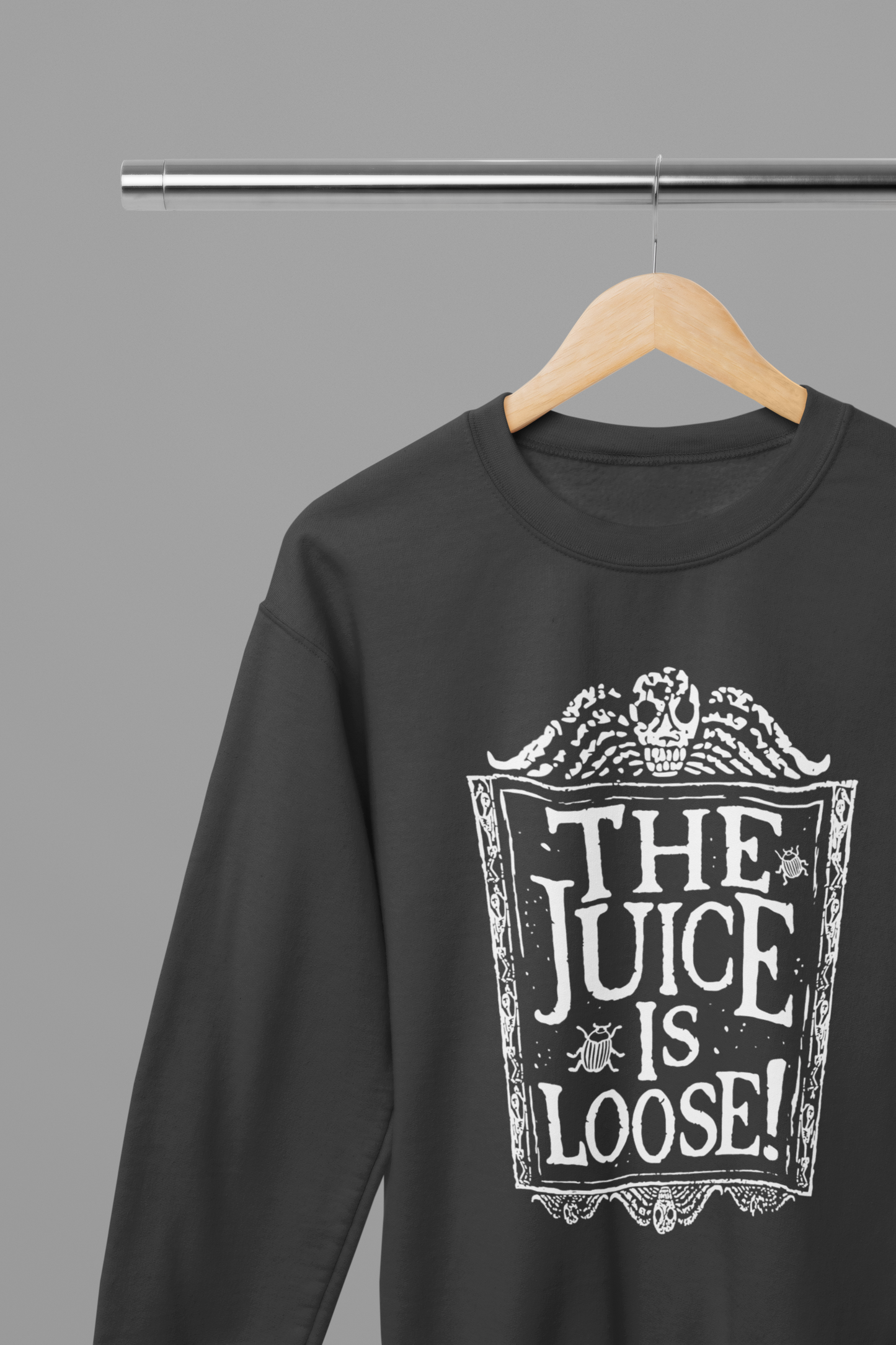 Beetlejuice Beetlejuice 2024 The Juice is Loose Quote Movie T-Shirt/Sweatshirt