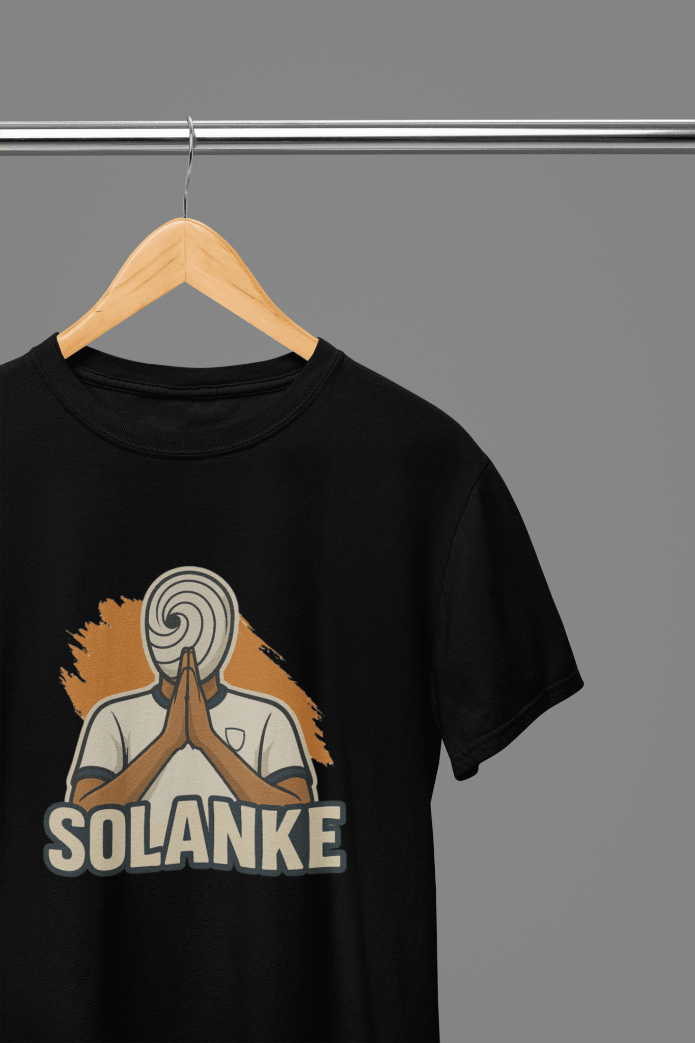 Black t-shirt with Tottenham Solanke & Sweatshirt - Cartoon Football Celebration Print